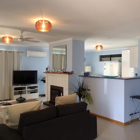 Salty Air Apartments Kingscote Kangaroo Island Esterno foto